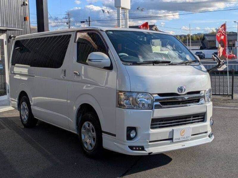 HIACE VAN
