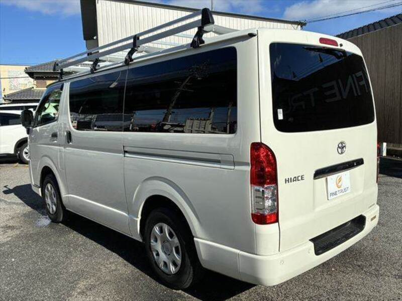 HIACE VAN