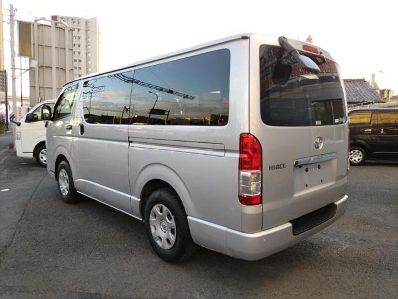 HIACE VAN