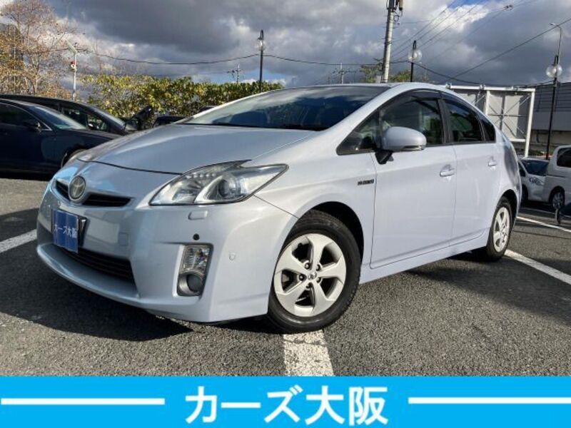 TOYOTA PRIUS