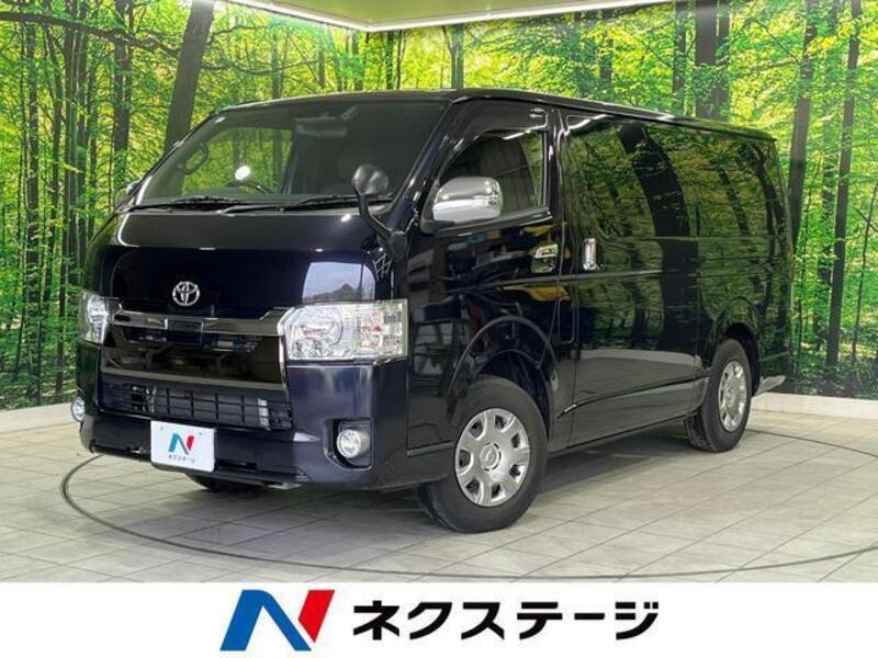 TOYOTA HIACE VAN