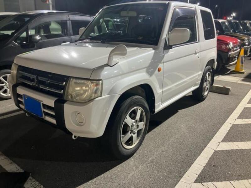 MITSUBISHI PAJERO MINI