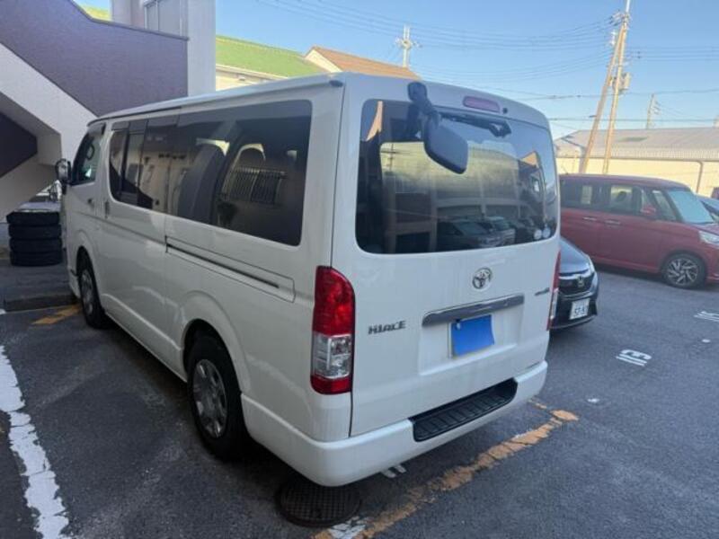 HIACE VAN