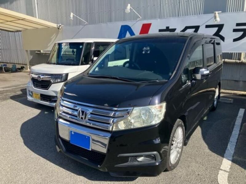 HONDA STEPWAGON SPADA