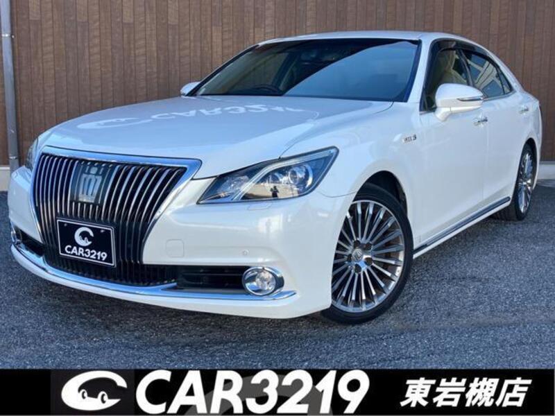 TOYOTA CROWN MAJESTA