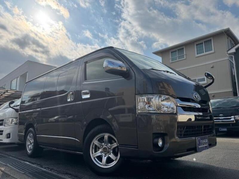 HIACE VAN
