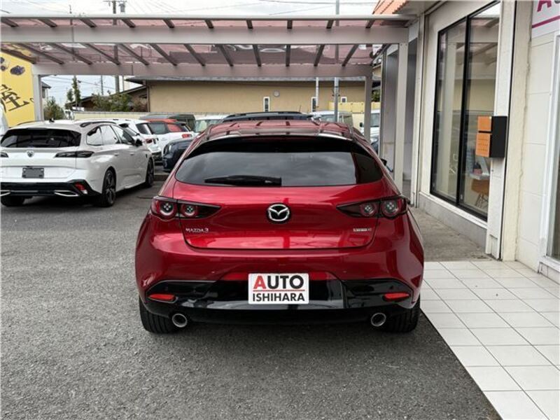 MAZDA3