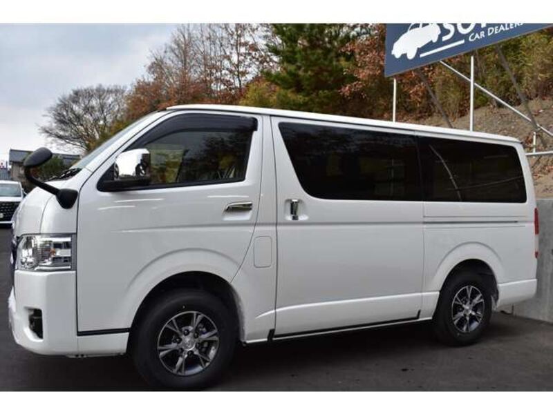 HIACE VAN