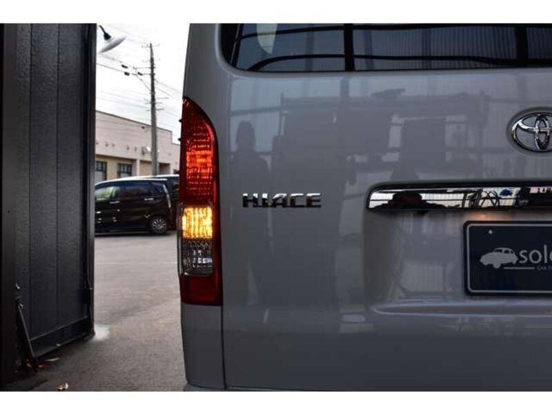 HIACE VAN