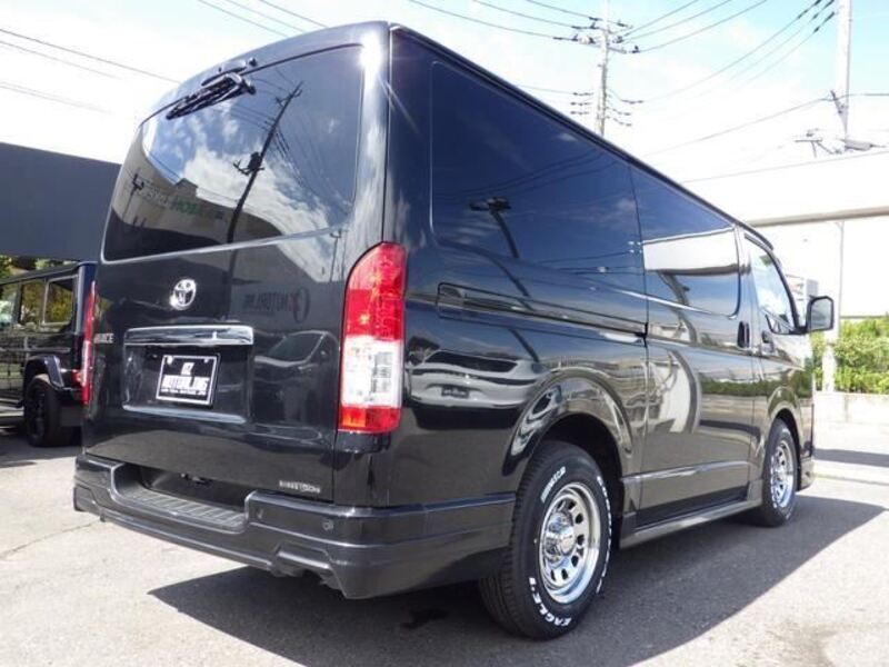 HIACE VAN