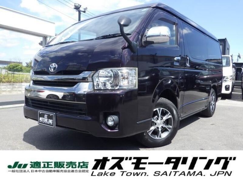 TOYOTA HIACE VAN