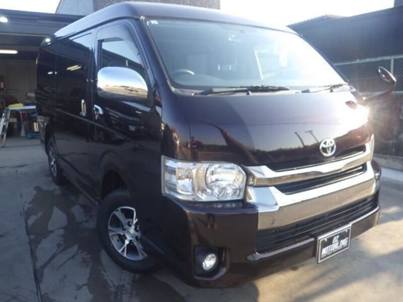 HIACE VAN