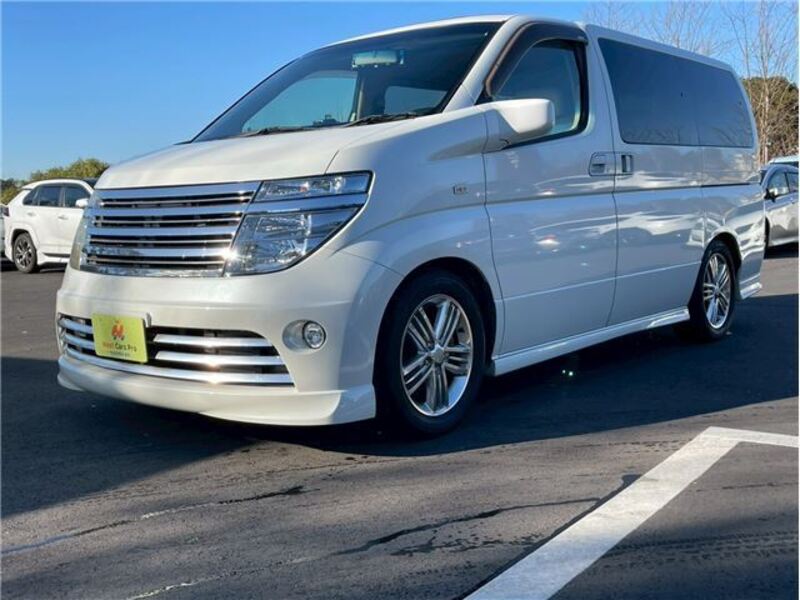 NISSAN ELGRAND