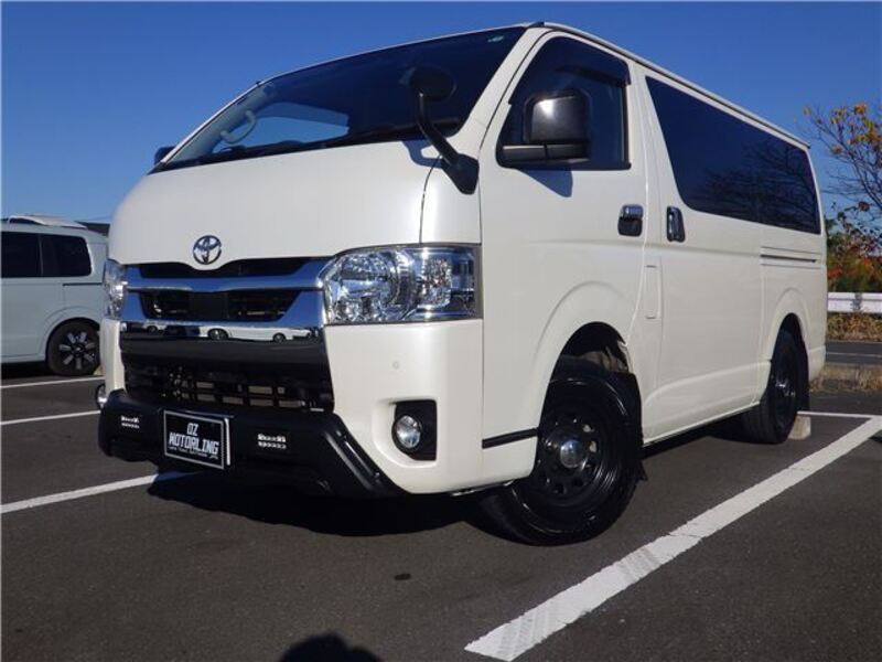 HIACE VAN
