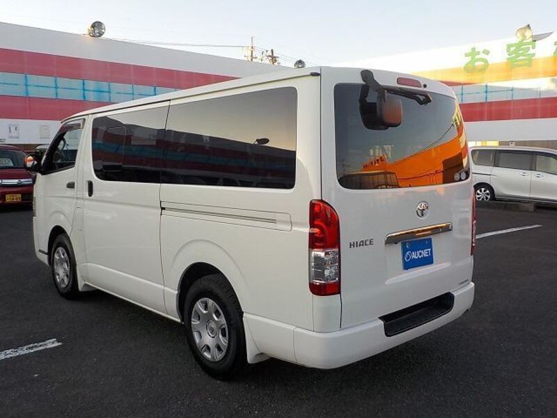 HIACE VAN