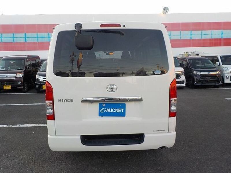 HIACE VAN