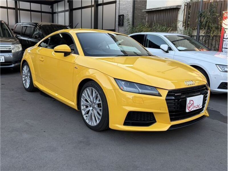 AUDI TT