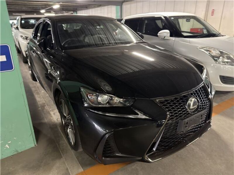 LEXUS IS