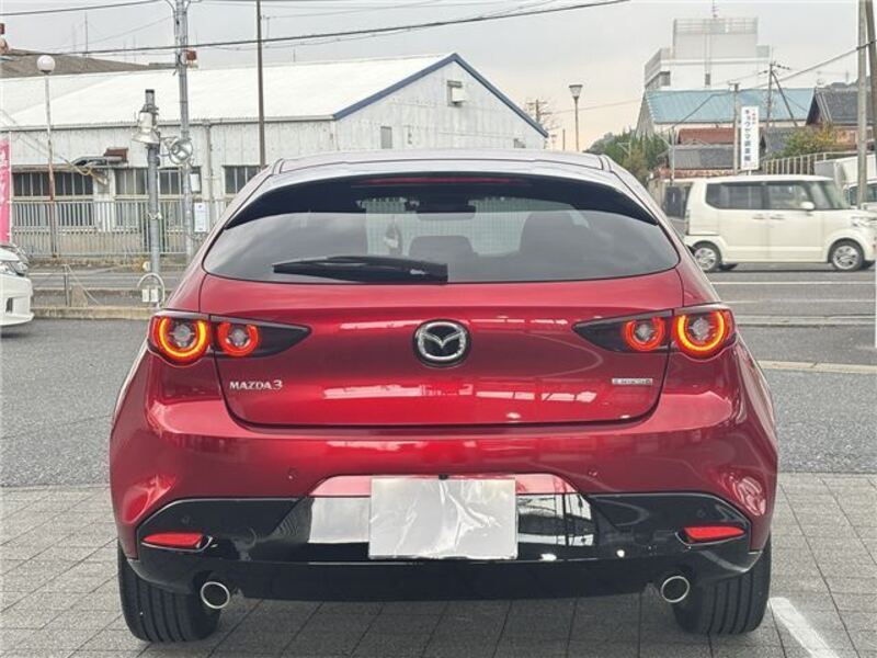 MAZDA3