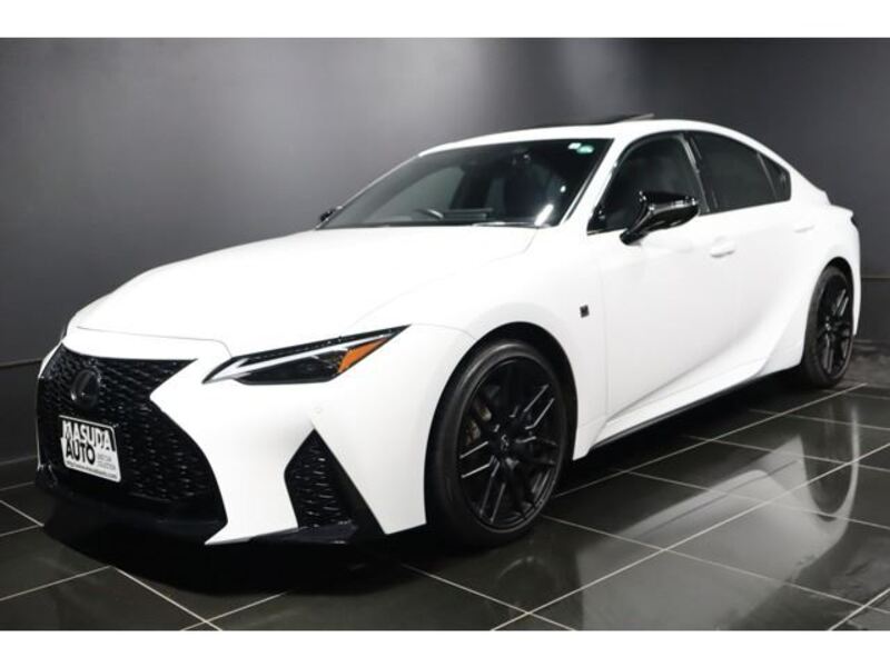 LEXUS IS