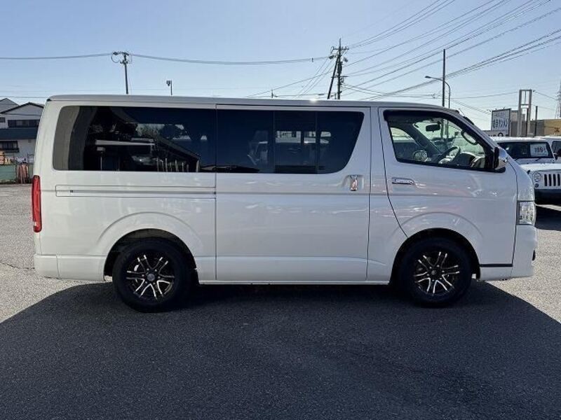 HIACE VAN