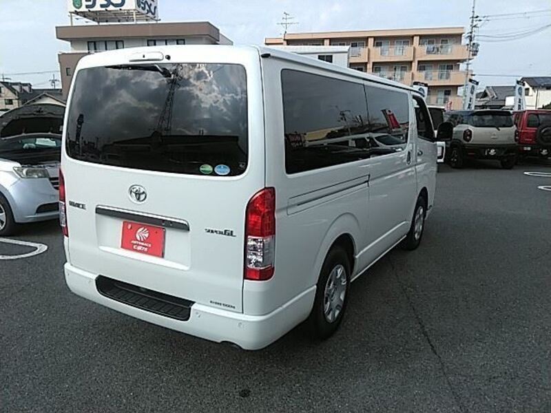 HIACE VAN