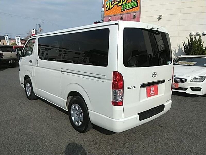 HIACE VAN