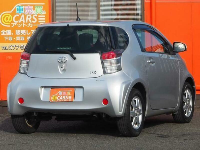 Used 09 Toyota Iq Kgj10 Sbi Motor Japan