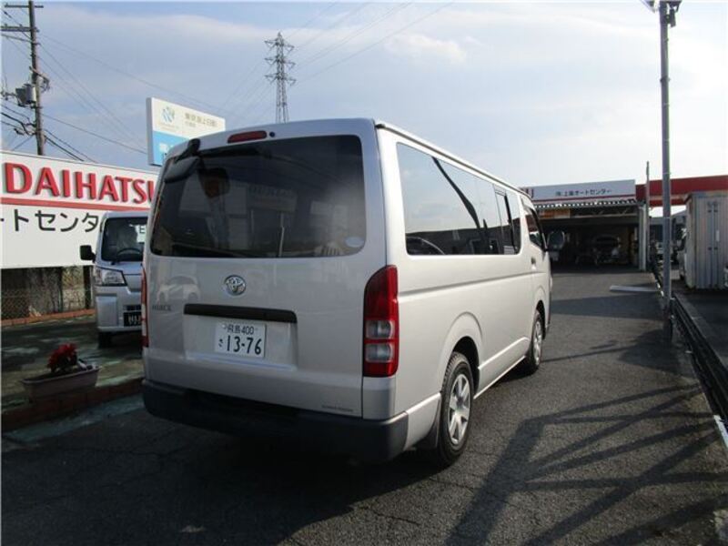 HIACE VAN