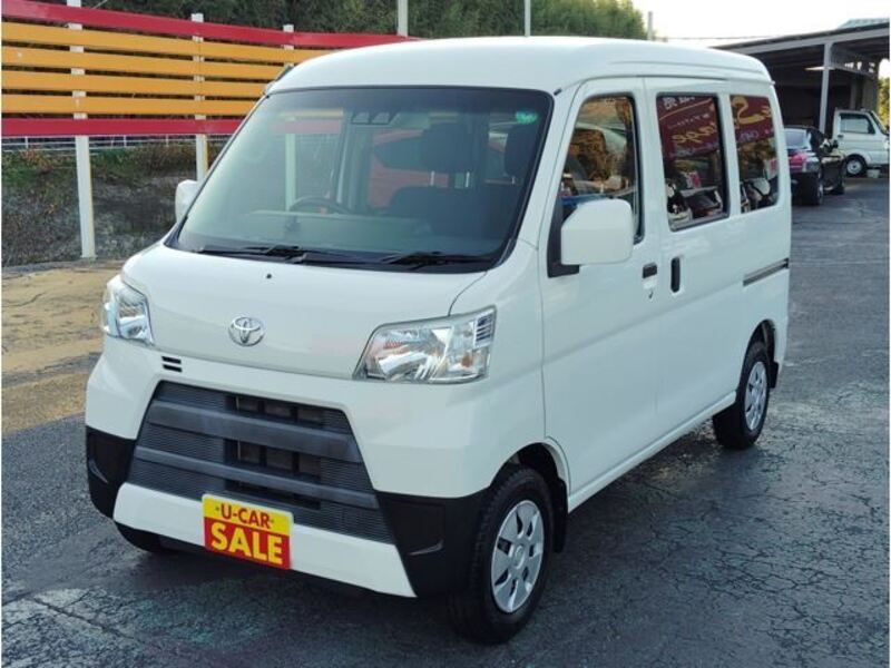 TOYOTA PIXIS VAN