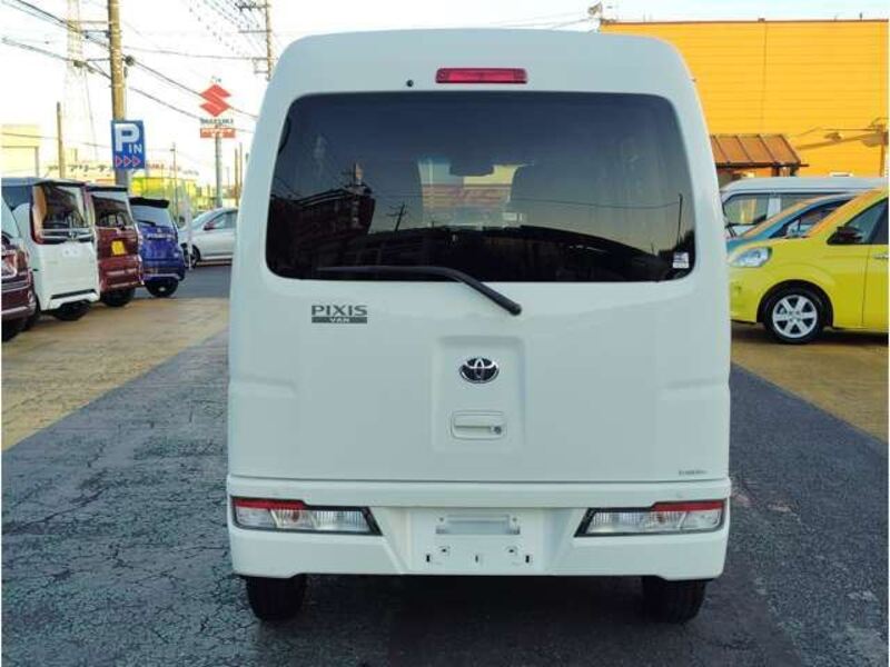 PIXIS VAN