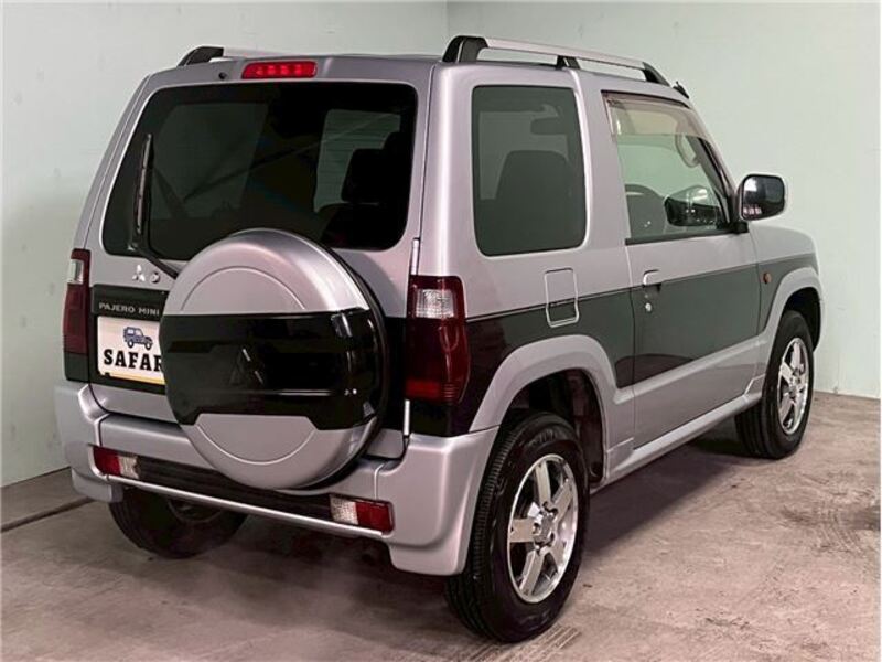 PAJERO MINI