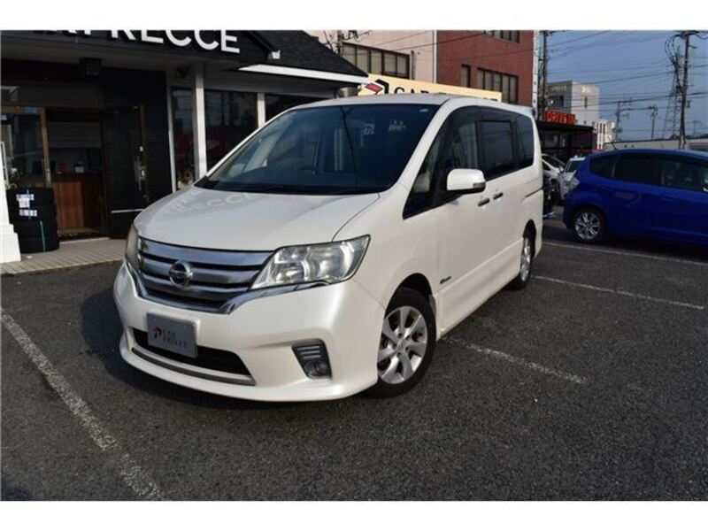 NISSAN SERENA