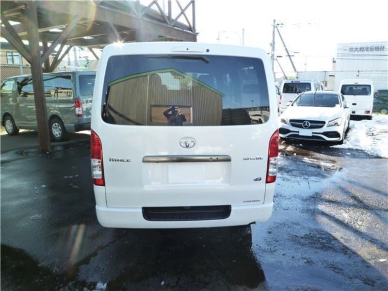 HIACE