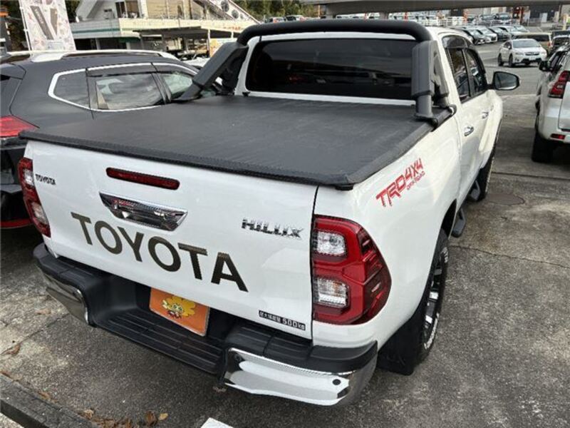 HILUX