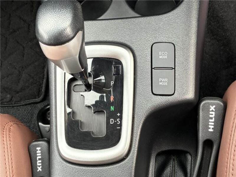 HILUX