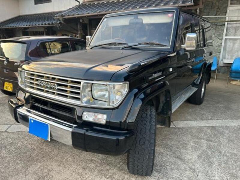 TOYOTA LAND CRUISER PRADO