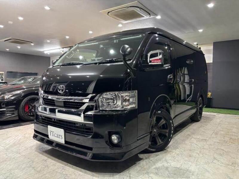 TOYOTA HIACE WAGON