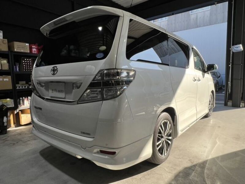 VELLFIRE