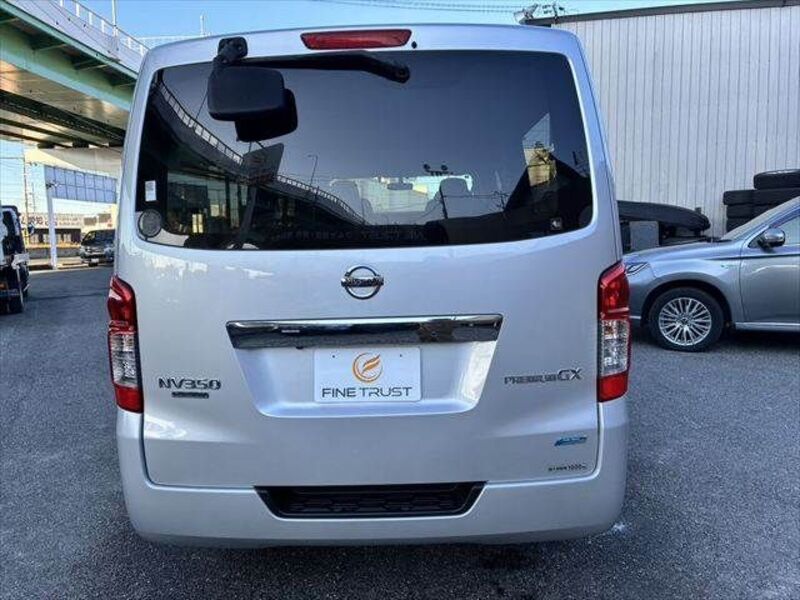 NV350 CARAVAN