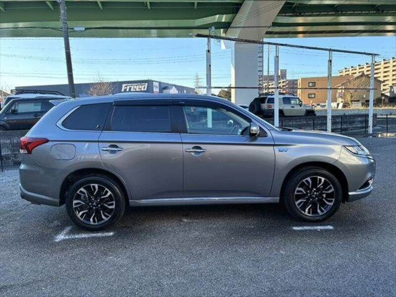 OUTLANDER PHEV