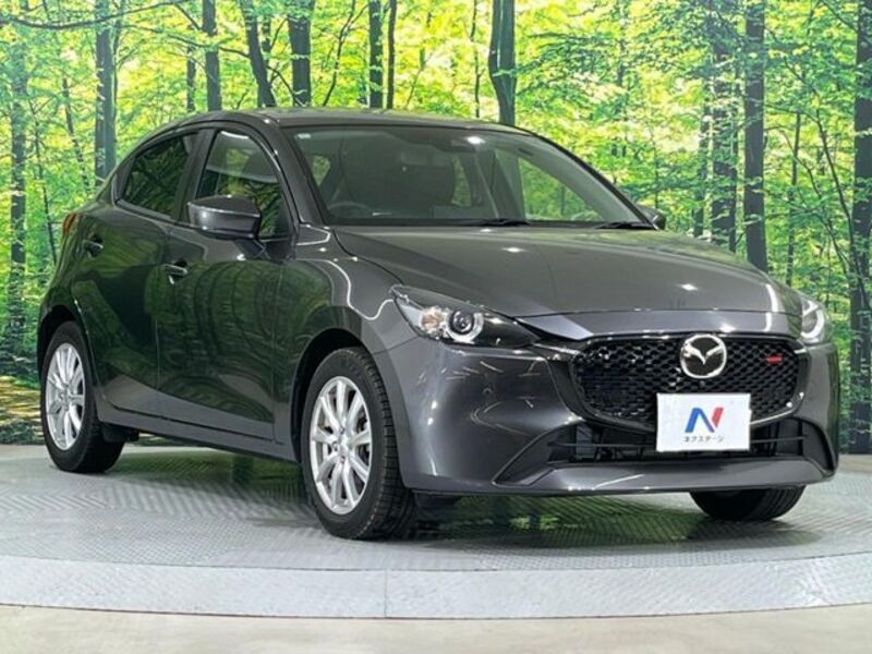 MAZDA2