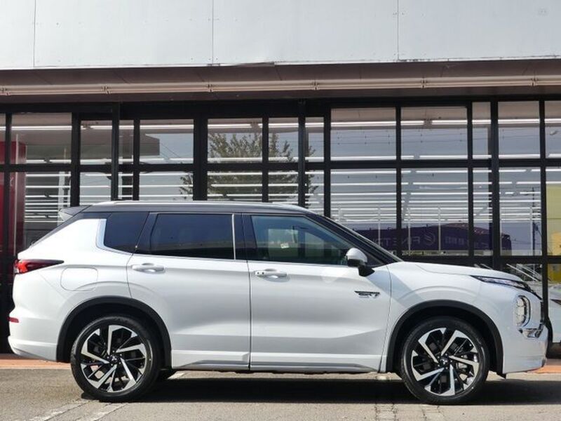OUTLANDER PHEV