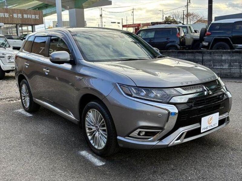 OUTLANDER PHEV