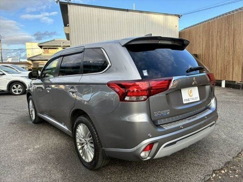 OUTLANDER PHEV
