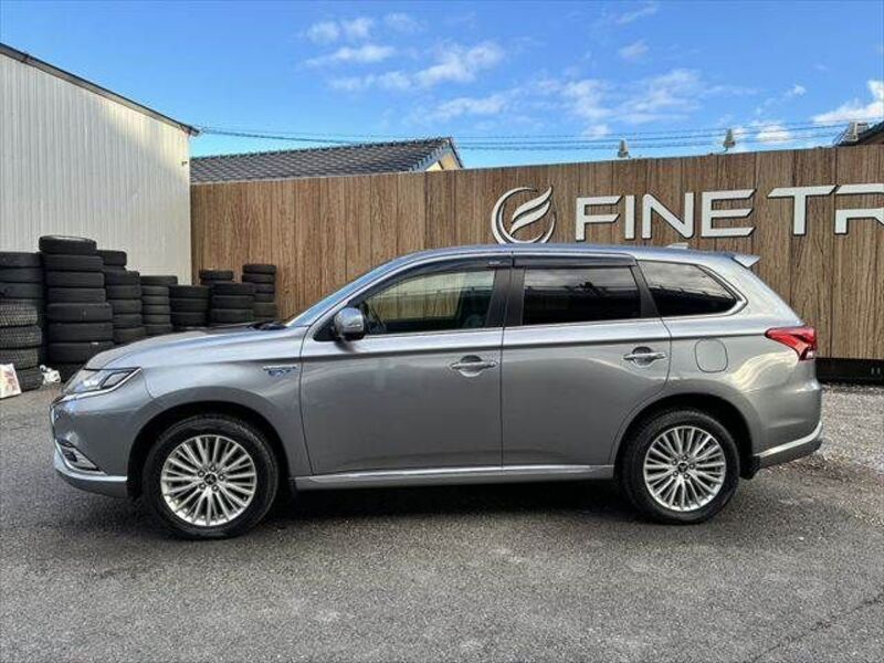 OUTLANDER PHEV