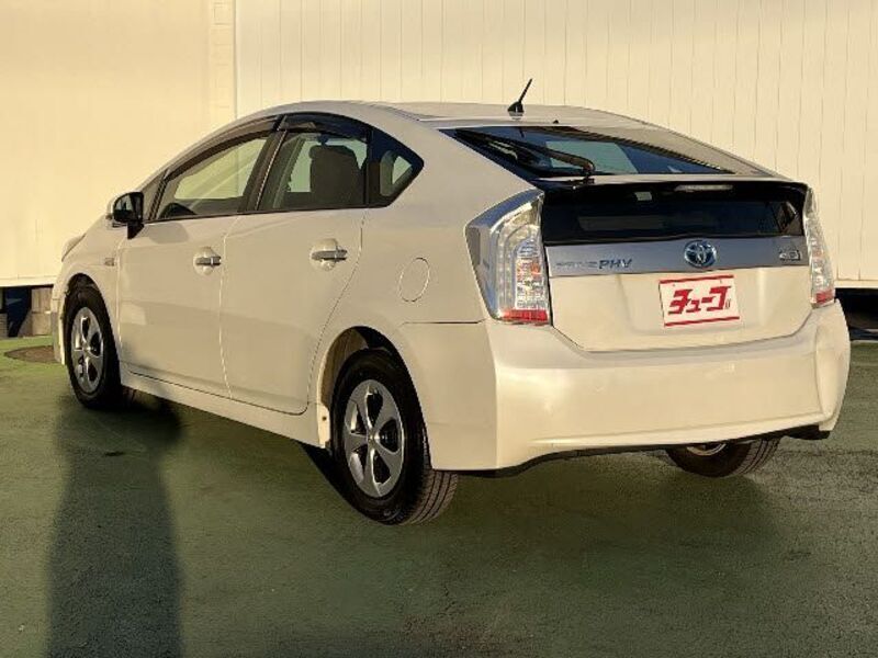 PRIUS PHV