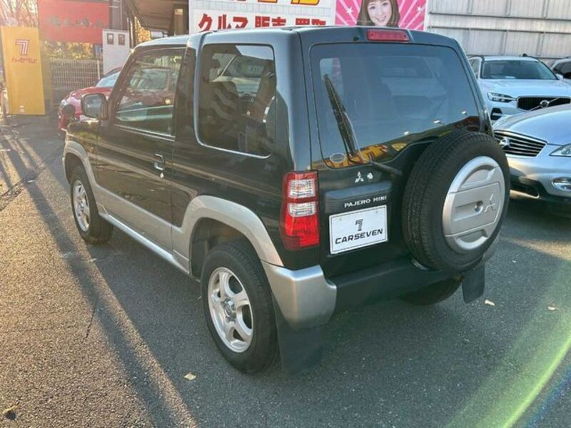 PAJERO MINI