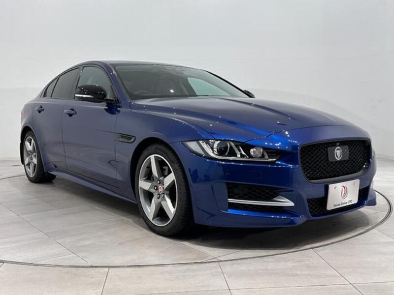 JAGUAR XE