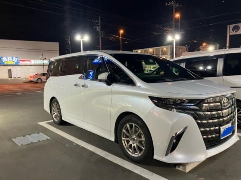 TOYOTA ALPHARD